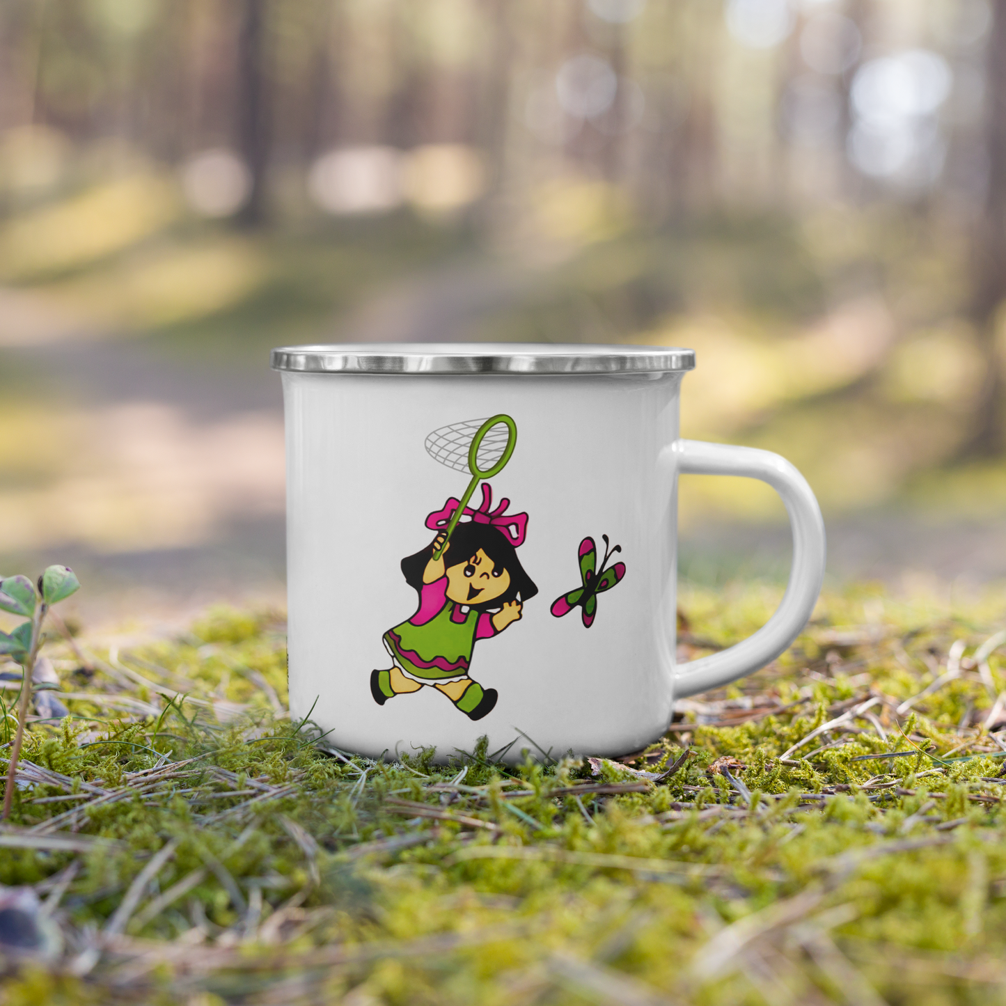 "Djevojčica u zelenoj haljini i leptir" Enamel Mug